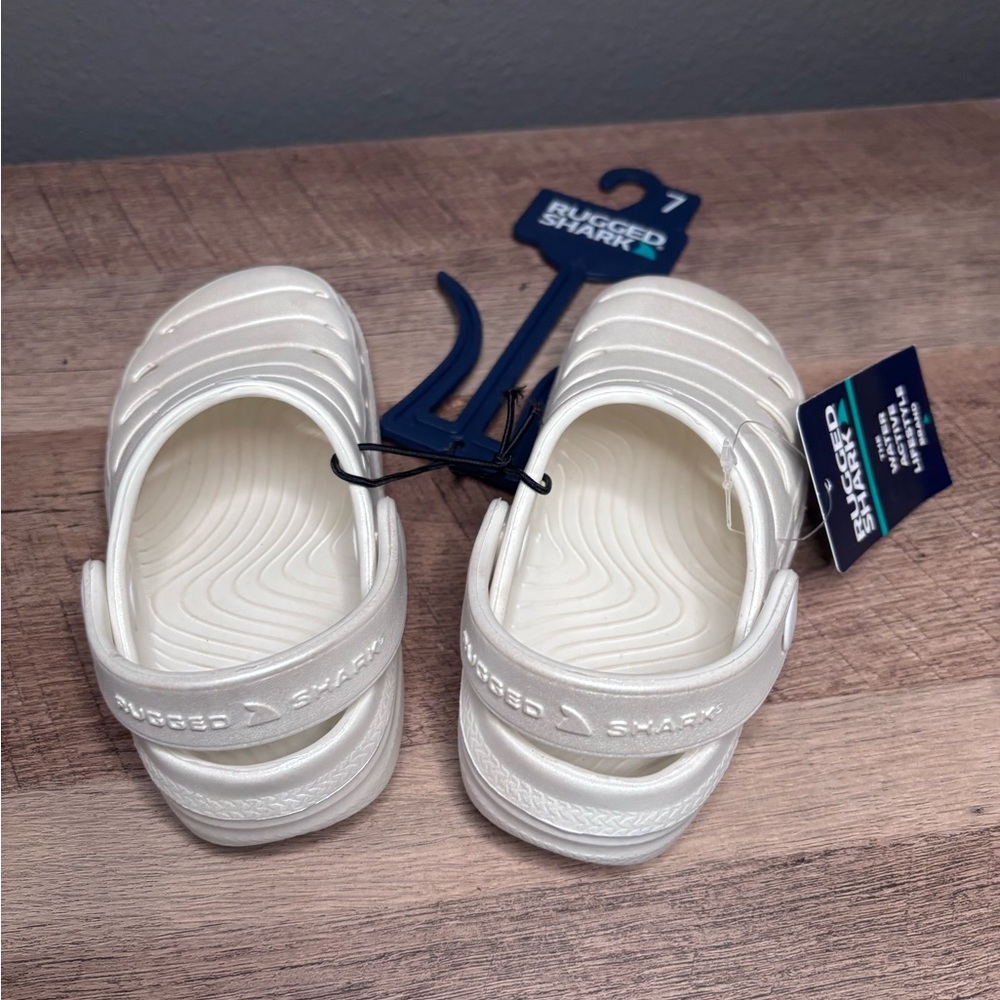 Rugged‎ Shark Kids Cream Sandals - Picture 5 of 8